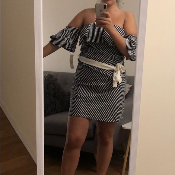 Cute midi dress - Picture 3 of 4